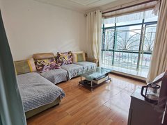 贵阳云岩枣山路延安西路地铁口 电梯房三室出租 出行方便 地铁方便 停车方便出租房源真实图片