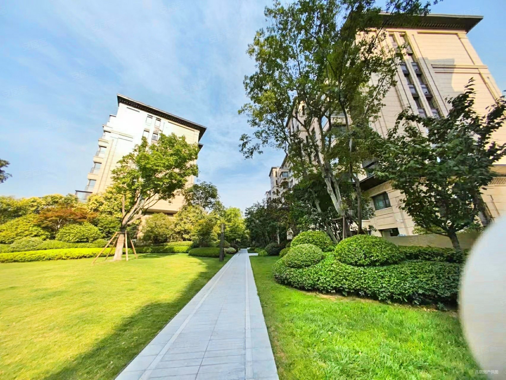 北龙湖临河小区大平层正商善水上境精装四室两厅三卫诚心售