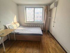 丹东振兴六纬路小学学区工业小区 押一付一 步梯5楼 两室一厅 包取暖 有空调出租房源真实图片