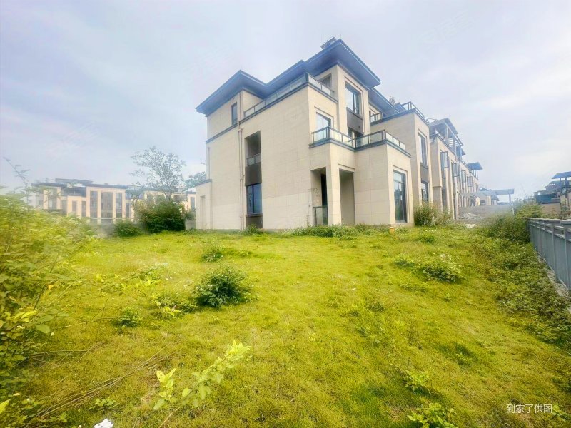 北区大花园联排端户,还带车位,复地君屿墅f区二手房,300万,4室2厅,3卫