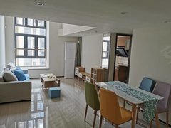 肇庆端州东湖恒大翡翠华庭小区 复式两房两厅 拎包入住出租房源真实图片