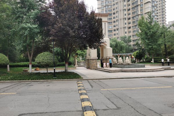 好不好_中介房产经纪人:高小龙对雅居乐花园的评价-西安安居客