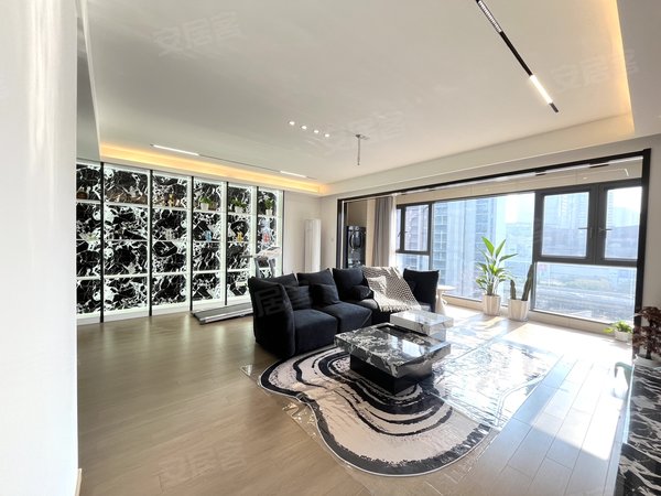 南昌西湖云飞路中粮建发祥云悦府次新小区 中粮建发祥云悦府 豪华装修三房拎包入住大悦城地铁口出租房源真实图片