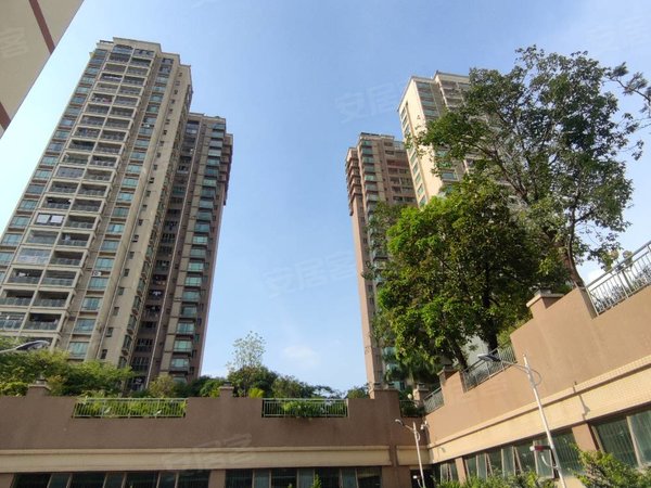 深圳宝安沙井德馨苑德馨苑,精装两房2500,家私家电全齐,干净整洁,随时