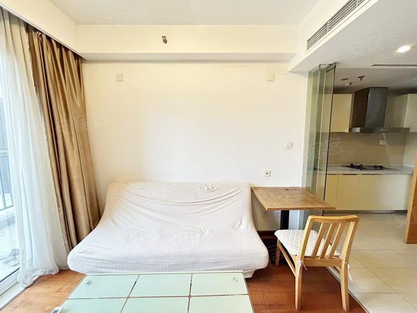 青岛崂山高科园深蓝公寓大拇指深蓝公寓 精装loft复式套一厅采光视野