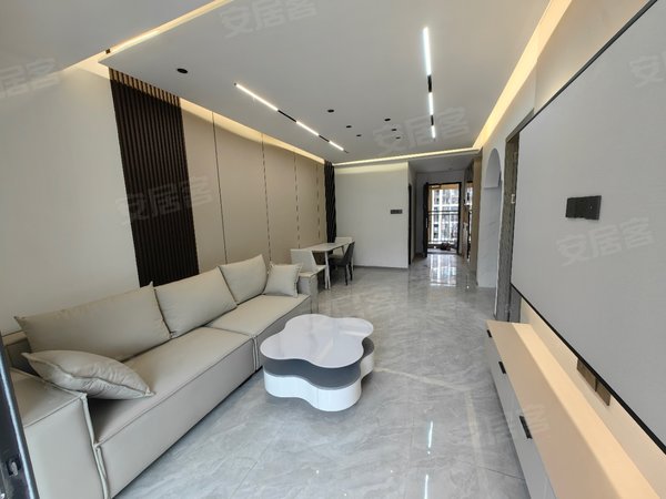 华润边乌山府 性价比王 现代化装修大2房 随时可看出租房源真实图片