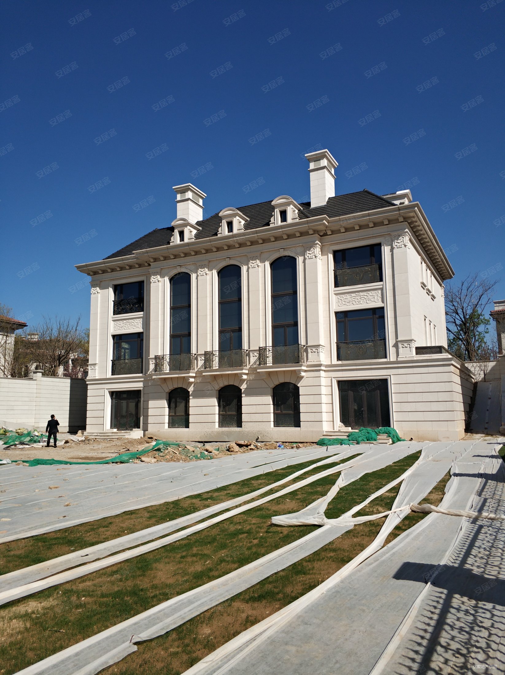 远洋lavie5室3厅5卫1126㎡南北11000万