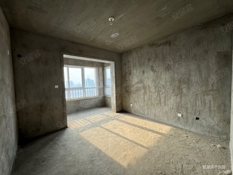 保镇房源新上急售 唐小 配套购物便利 价格可议 采光好,万富熙悦城