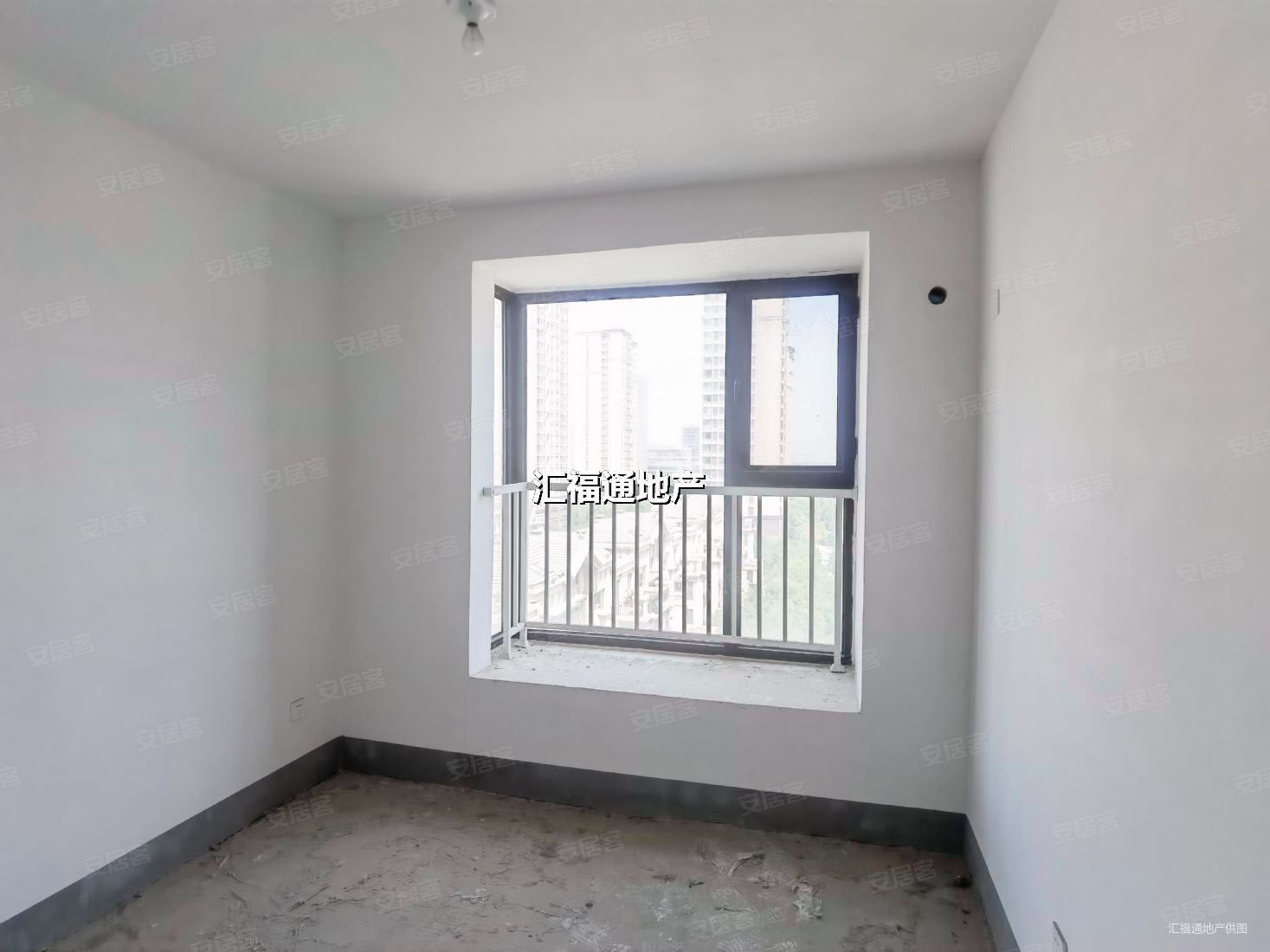 鸿坤理想湾3室2厅1卫97㎡南北55万