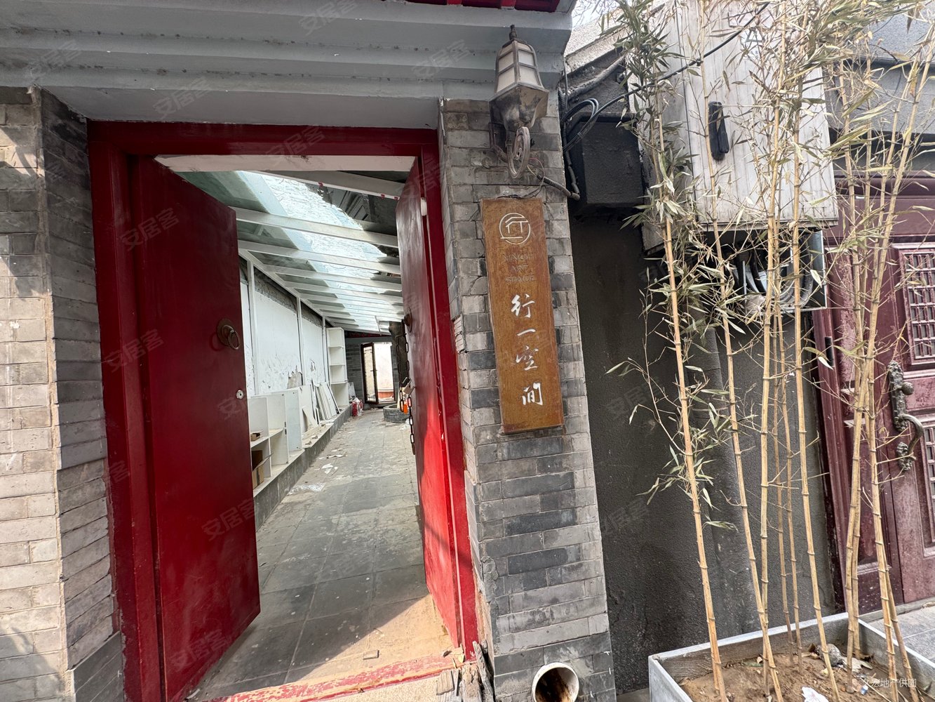 东城区东直门内大街独门独院清晰随时看房交通便利