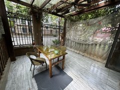 西双版纳景洪龙舟广场万达六期一楼单间公寓 南向院子 离市场近生活便利出租房源真实图片