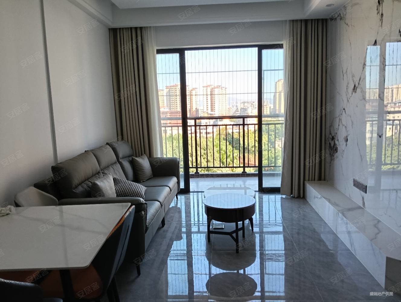 梅花又一城2室2厅2卫70㎡东36万