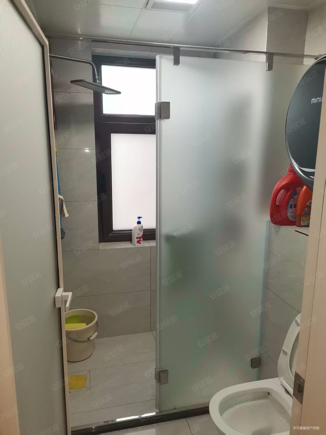 秀兰城市花园6室3厅2卫258㎡南北235万