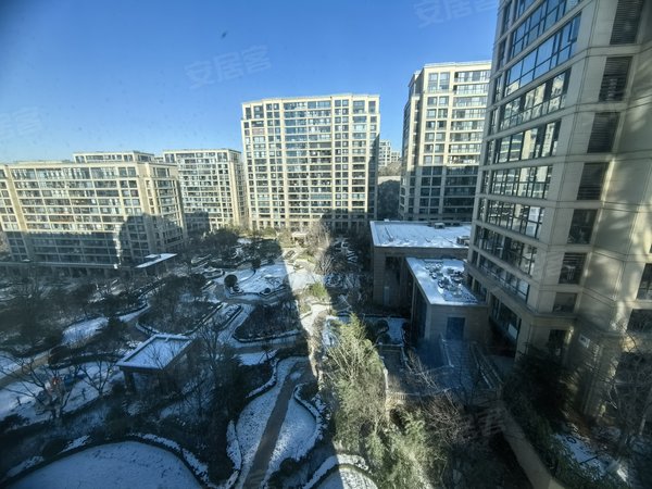 济南历下全运村海尔绿城锦兰园南区一线山景豪宅  4室精装大平层  有