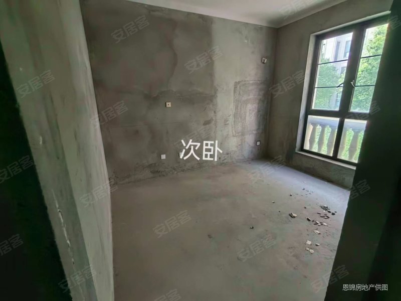 东方鸿璟租售房源 洋房大平层 带车位 满五年随时看房