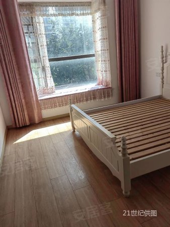 九珑府三房二厅,122平方米,房东诚心出售,拎包入住,九珑府二手房,86万