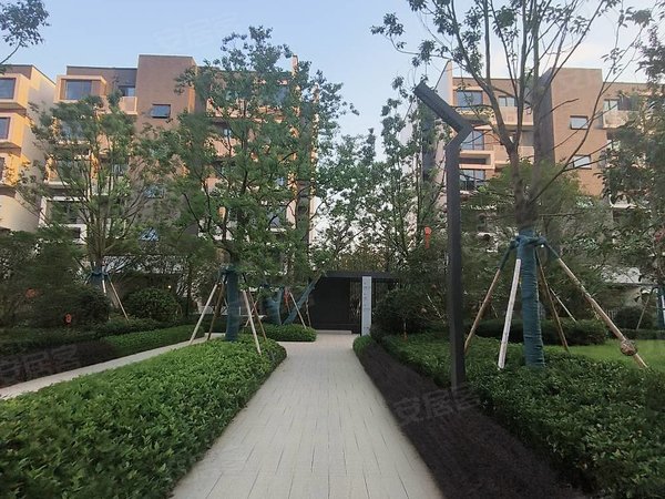 苏州吴中木渎苏州樾府实拍 苏州樾府精装3房整套出租 临近地铁 悠方