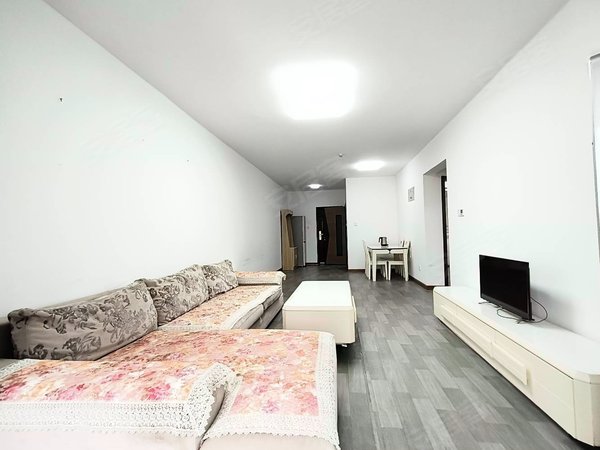 青岛黄岛长江路黄海铂寓两台空调 城市传媒附近 精装套二 家电齐全