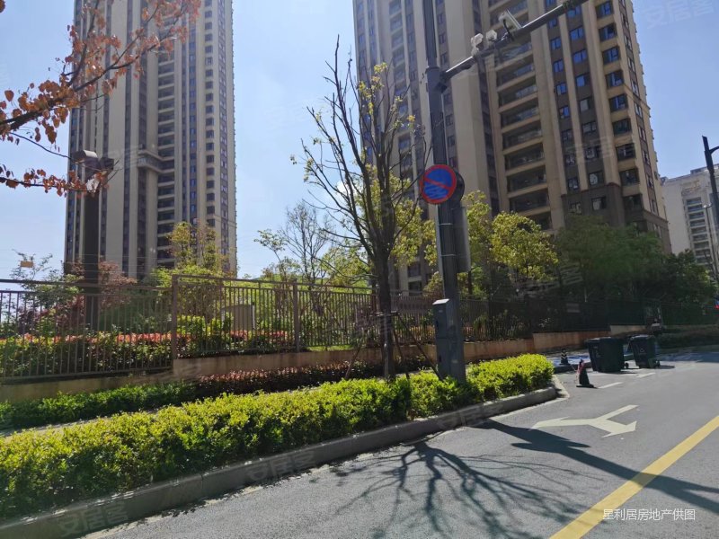 绿地光谷中心城
