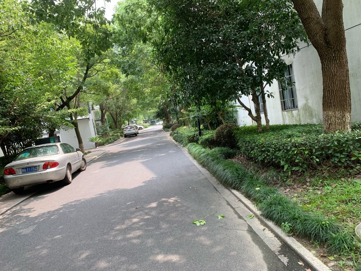 桃源小洲3室2厅1卫95.02㎡南68万