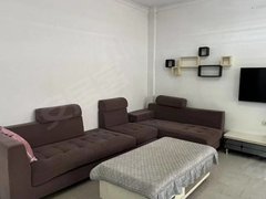 鹰潭月湖月湖城区汽车站附近 三川盛世华庭精装三房,南北通透,小区停车方便。出租房源真实图片