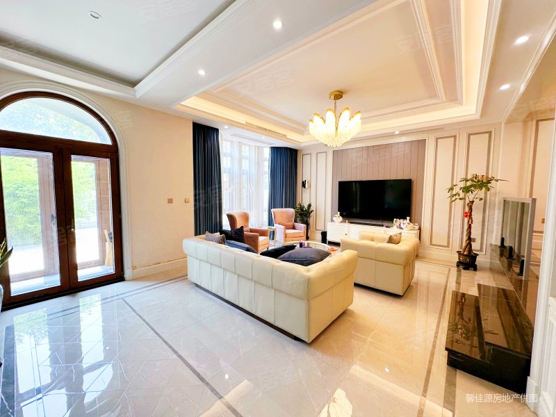 天津豪华装修的联排别墅 全新拎包入住 带地下室地下车库,京基岭域悦