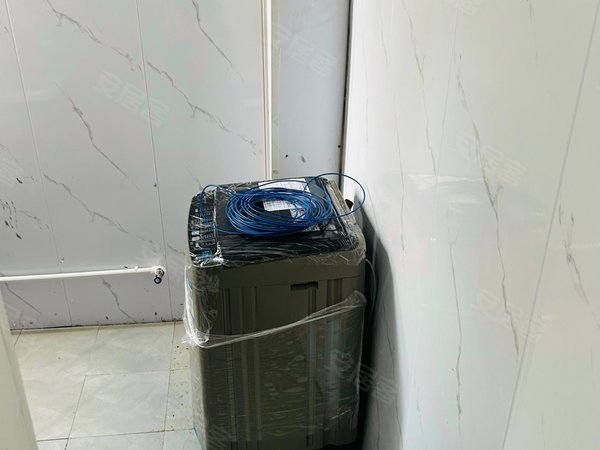 昆山玉山城南大同新村仁宝 立臻 神达电脑 高铁南站 精装主卧独厨独卫