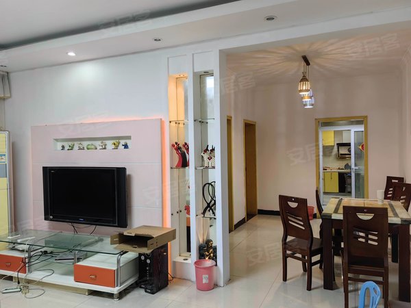 长沙雨花雨花亭金地华园凯德广场旁 阳光锦城对面 电梯两房 降价急租