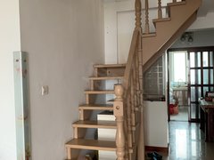 青岛即墨环秀上海景苑 4室2厅2卫出租房源真实图片