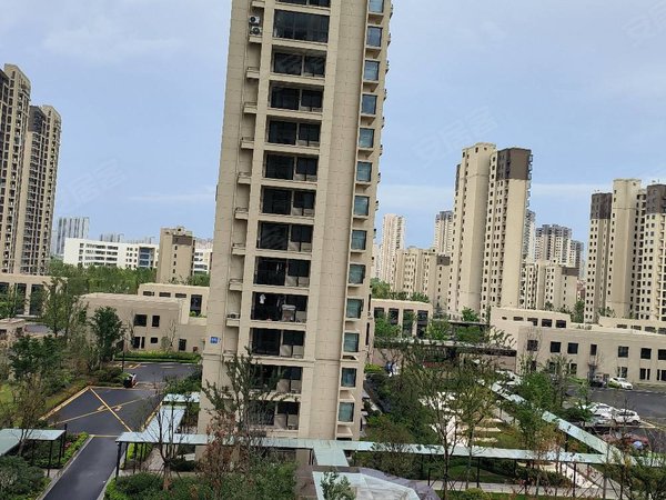 宁波杭州湾新区滨海新城中南滨海壹号(免中介)南润海名庭,精装2房2卫