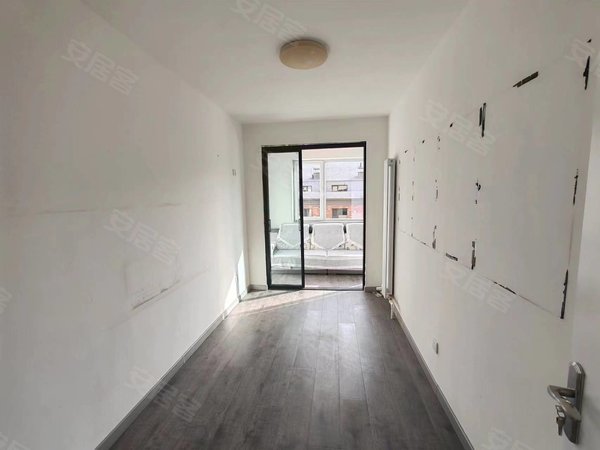 承德双桥水泉沟碧泉花园碧泉花园 有电梯 简单装修两室 年付一万二