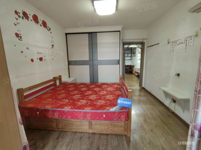 金达花园带电梯中楼层精装房南师五塘37号地铁