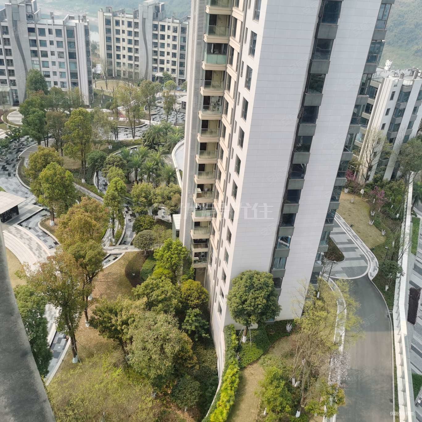 棕榈泉悦江国际(a区)4室2厅2卫183㎡东南262万