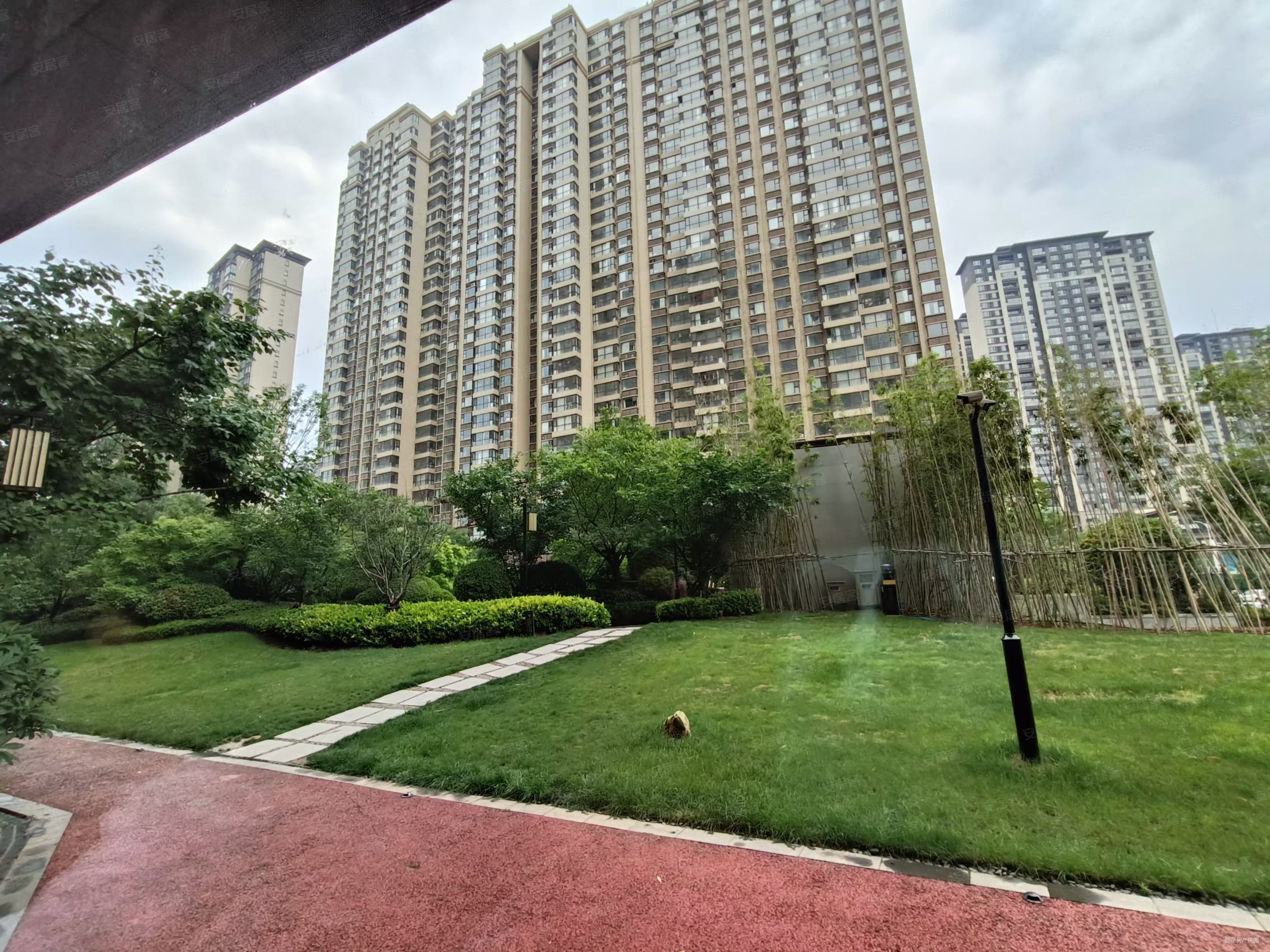 建业定鼎府一期2室2厅1卫88.53㎡南北66.66万