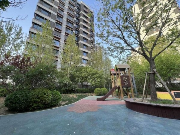 北京丰台长辛店西山甲一号西山甲一号4室,干净清爽,家电全配,有效出租