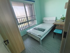 铜陵铜官万达广场无中介费 滟澜公馆高层湖景房 后门口位置 临近铜陵学院可短租出租房源真实图片