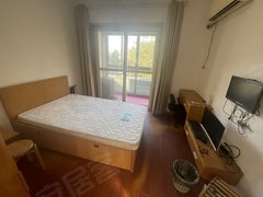 平湖平湖市区市区人才公寓，1室卫，可短租，月付，近八佰伴，近人民医院，大润发出租房源真实图片