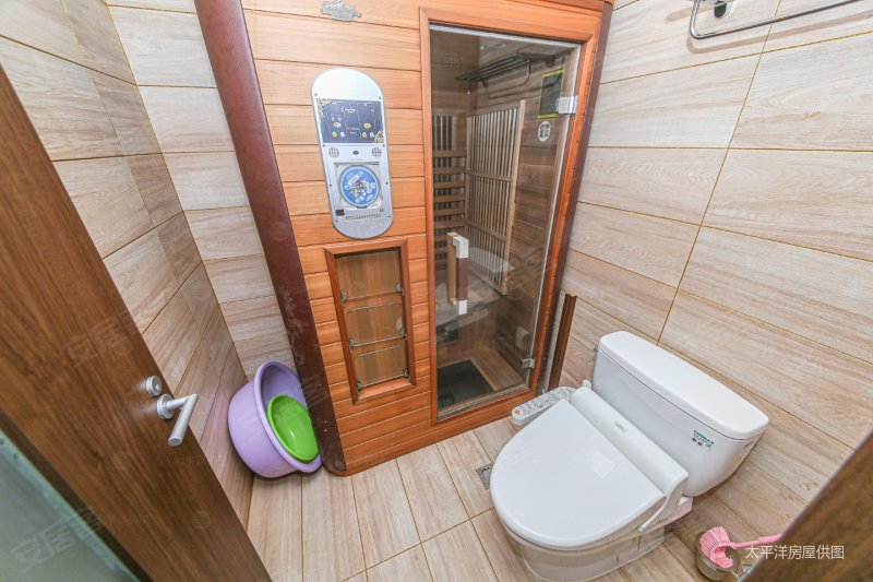 附加产权车位,视野非常好,海华卢湾,房东出国急售,带露台