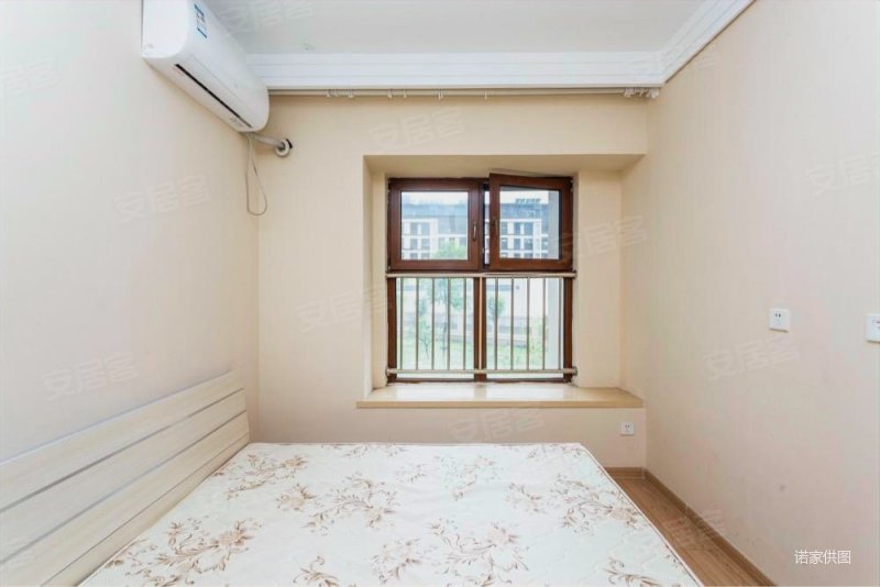 世茂玖熙 交通便捷 刚需小三居 南北通透 房龄新