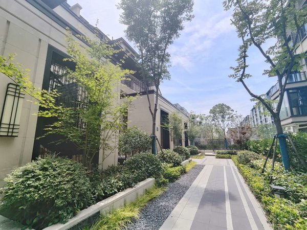 上海闵行马桥玖玺(别墅)马桥玖玺(别墅) 3室精装上叠 可长签 看房随时