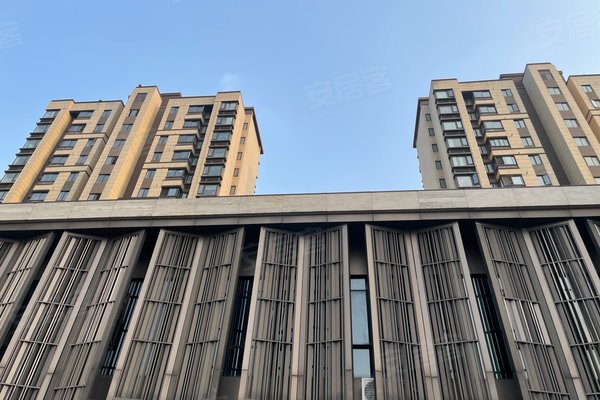 绿地新里派克公馆