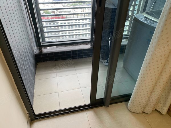 深圳南山南油南园枫叶公寓南园枫叶2房1厅带精装修出租出租房源真实