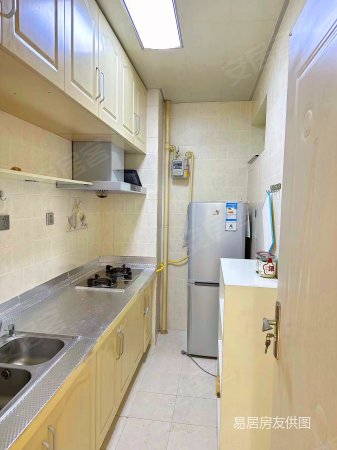 急售 芳草地 旁红星晶品 精装两室东南向 视野开阔,红星国际晶品二手