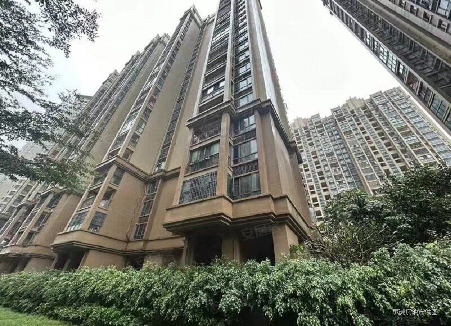 法拍房 103万 海口市政府旁 御海公馆 两房两厅一卫,置地御海公馆二手