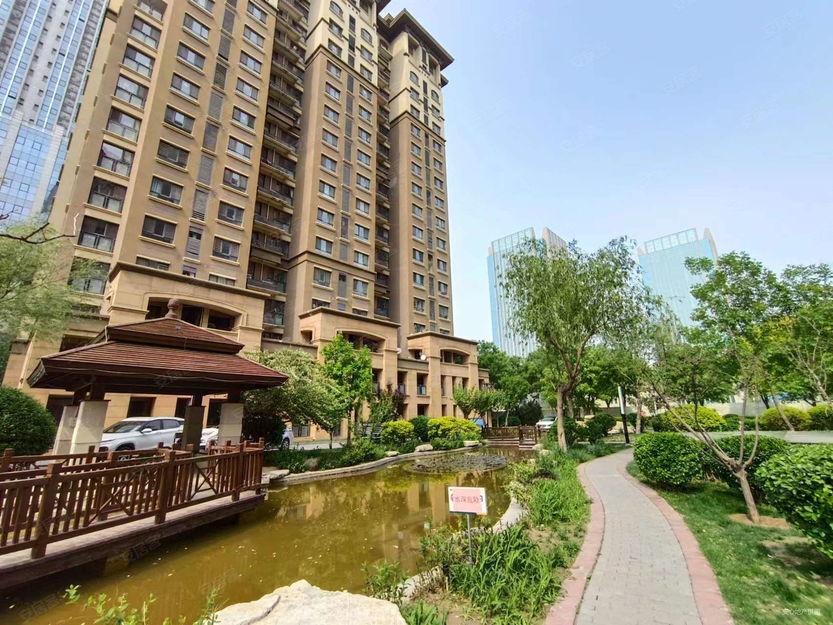 塞纳荣府精装大三居168万送实木家具户型好前后无遮挡