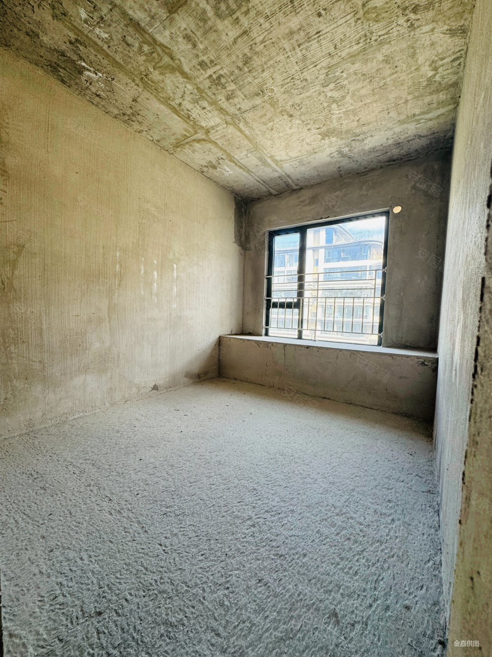 四季贵州椿棠府一期4室2厅2卫145.5㎡南北90万