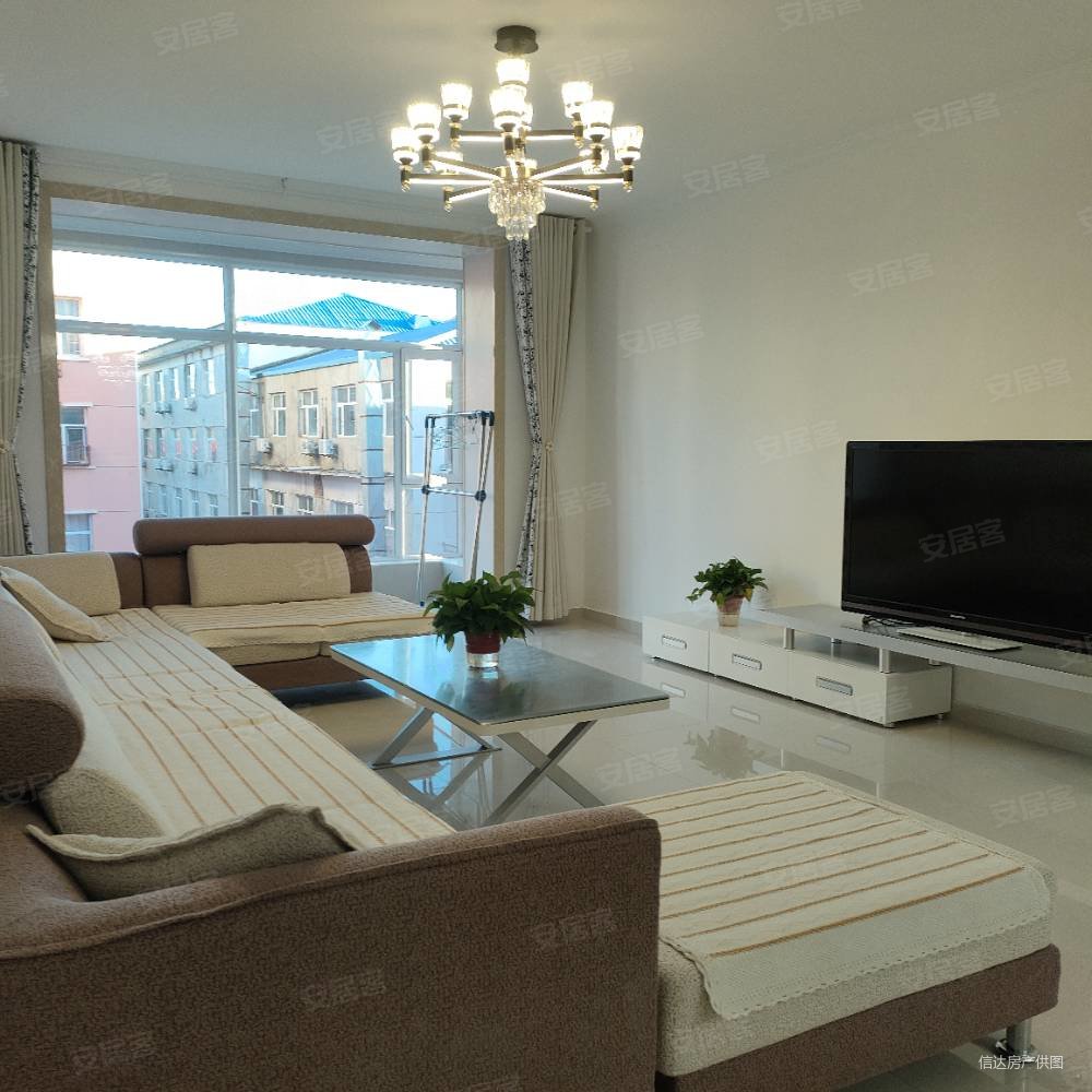 亿嘉名仕3室2厅1卫120㎡南北45万