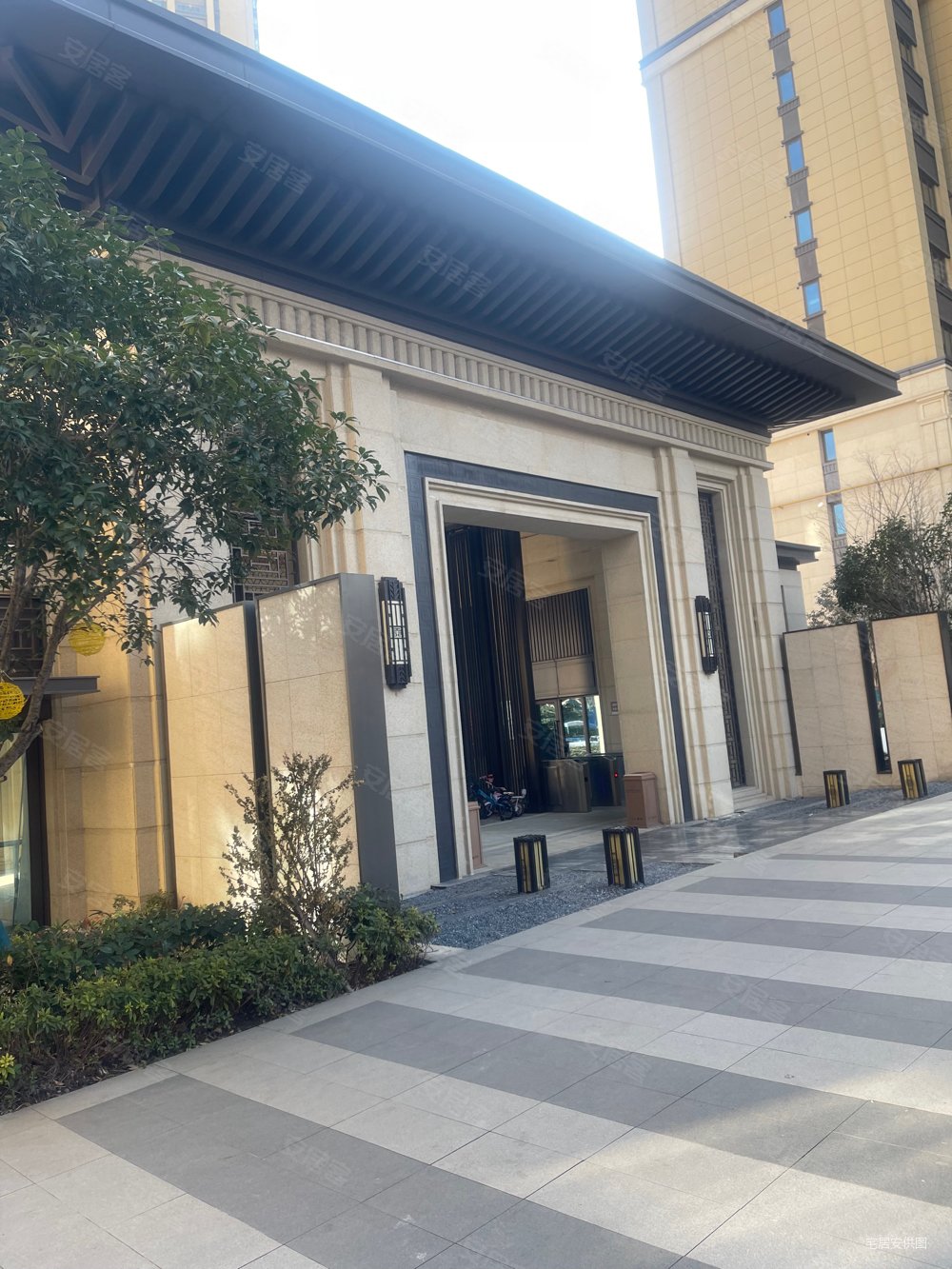 金科城三期全新毛坯三房南北通透约113平190万谈