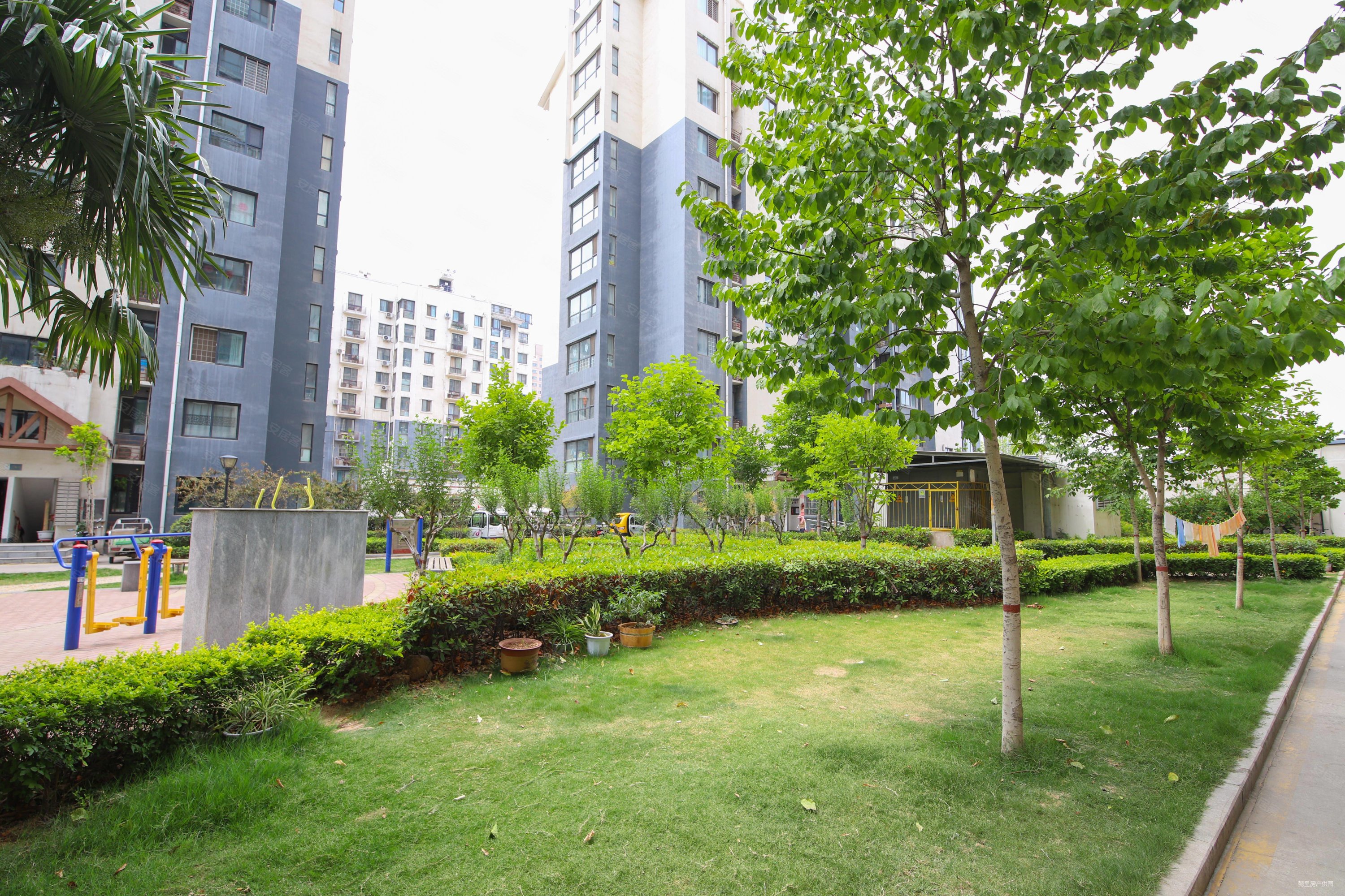 顺峰状元府邸南北通透有电梯商业配套成熟交通便利