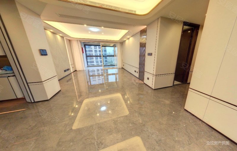滨江誉品 次新房 精装修 中间楼层采光好 商品住宅 看房议价